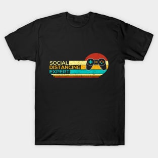 Social Distancing Expert Funny Gaming Vintage Video Gamer T-Shirt